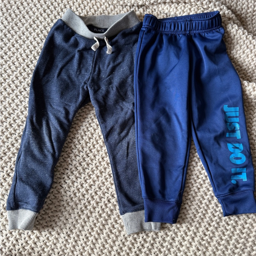 Children’s Place Kids Navy and Nike Blue Jogger Pants Set. Boys size 4t.